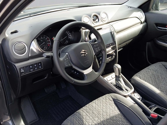 Vehicle image 10 Vehicle image 10