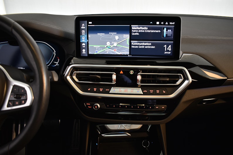 Vehicle image BMW iX3