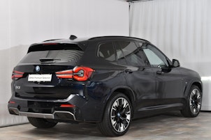 Vehicle image BMW iX3 E-Motor