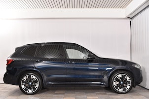 Vehicle image BMW iX3 E-Motor