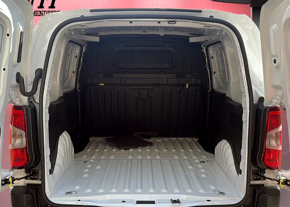 immagine del veicolo 9 immagine del veicolo 9