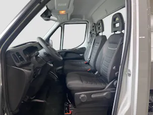 Iveco Daily 35 S 14 A8 S-Kab. 3750 Chassis Work Hero