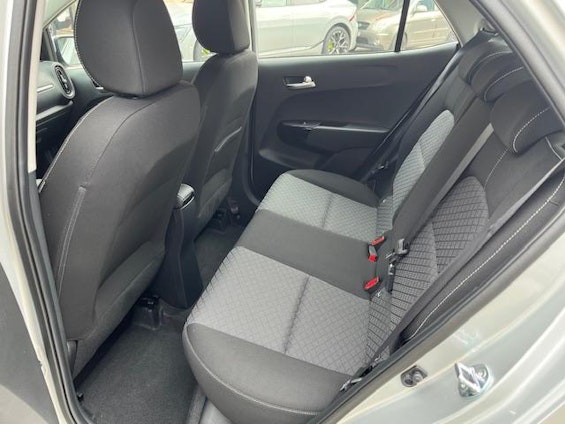 Vehicle image 7 Vehicle image 7