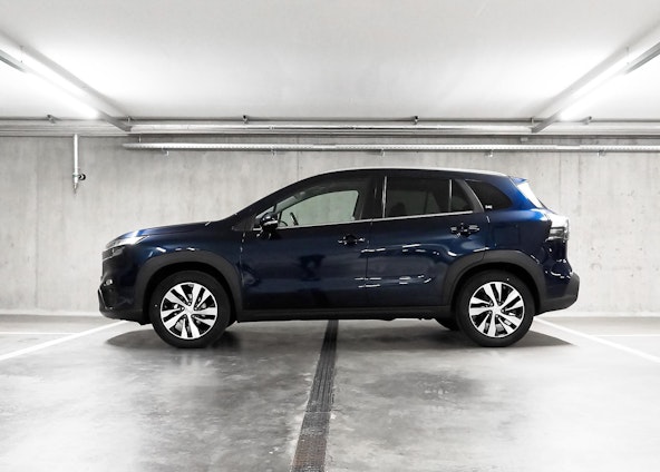 Vehicle image 3 Vehicle image 3