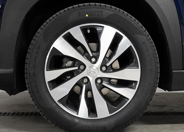 Vehicle image 14 Vehicle image 14