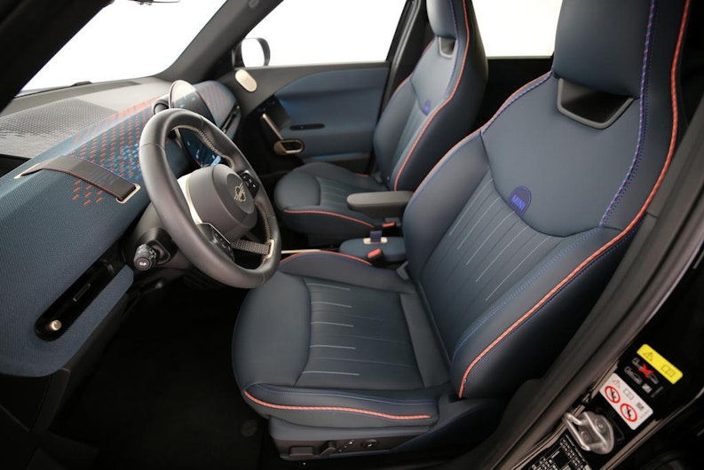 Vehicle image MINI ACEMAN