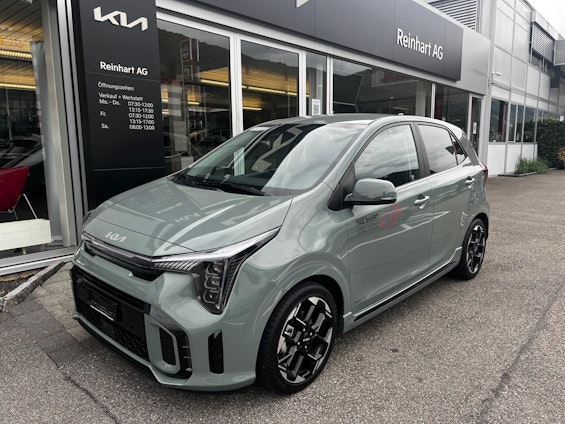 First vehicle image First vehicle image