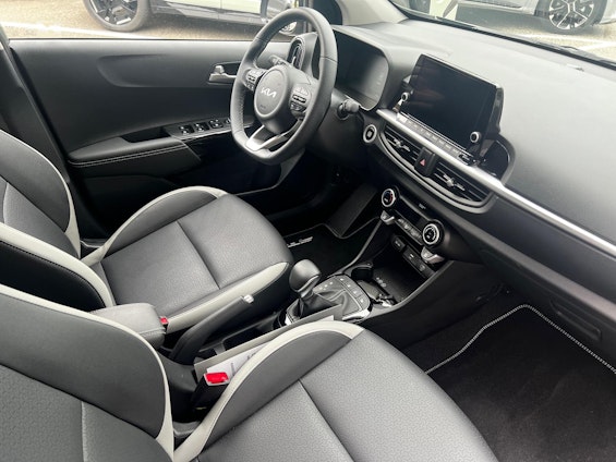 Vehicle image 7 Vehicle image 7