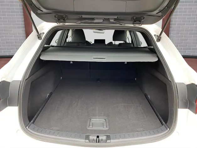 Toyota Corolla Touring Sports 1.8 HSD Comfort inkl. Gratisservice 4 Jahre / 60000 Km ab 1. IV