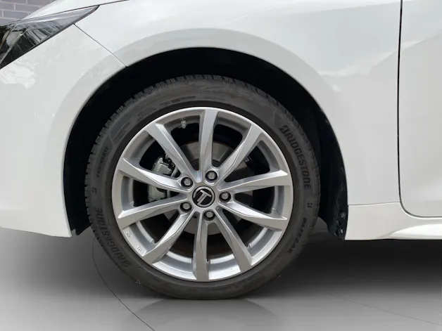 Toyota Corolla Touring Sports 1.8 HSD Comfort inkl. Gratisservice 4 Jahre / 60000 Km ab 1. IV
