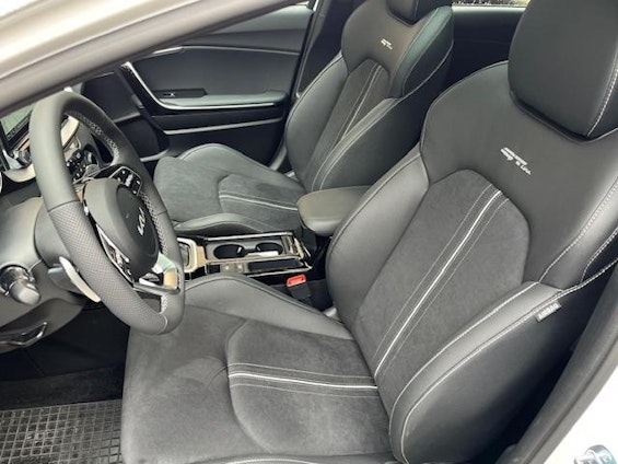 Vehicle image 7 Vehicle image 7