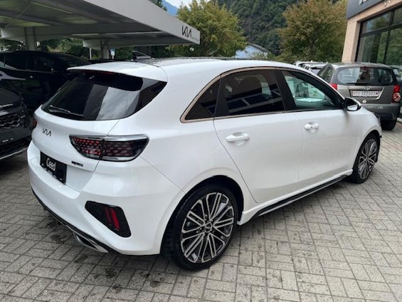 Vehicle image 3 Vehicle image 3