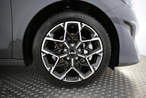 Vehicle image KIA Ceed SW 1.5 T-GDi MHEV GT-Line