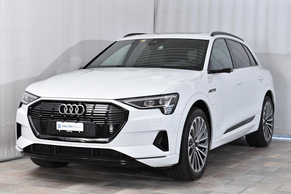 AUDI e-tron 55 quattro 0