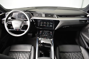 Vehicle image AUDI e-tron 55 quattro