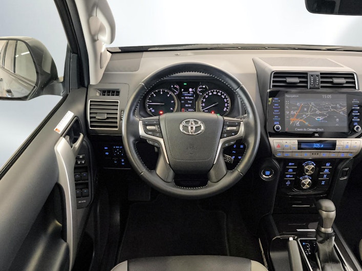 Vehicle image TOYOTA LANDCRUISER