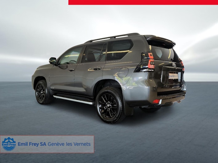 Vehicle image TOYOTA LANDCRUISER