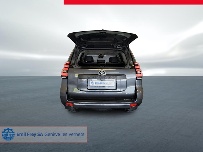 Vehicle image TOYOTA LANDCRUISER