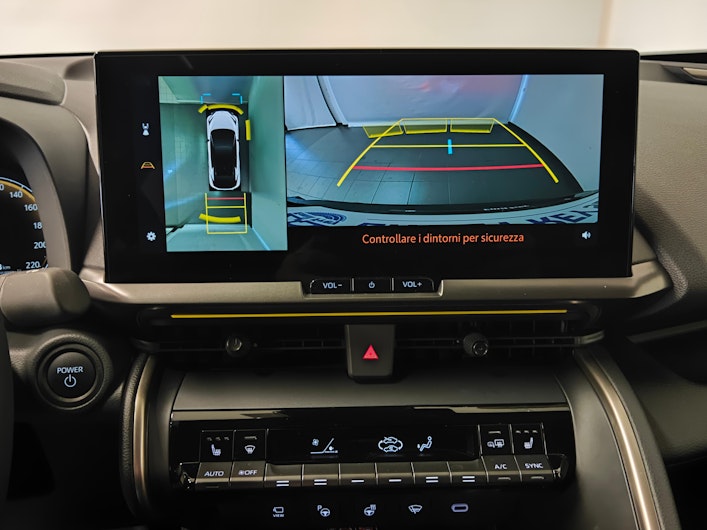 Vehicle image TOYOTA C-HR