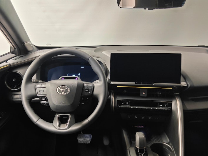 Vehicle image TOYOTA C-HR