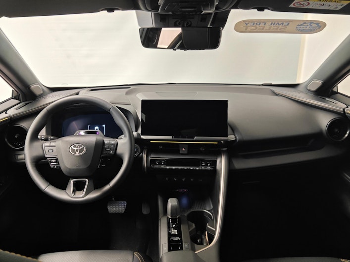 Vehicle image TOYOTA C-HR