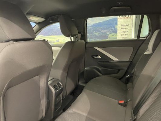 Vehicle image 6 Vehicle image 6