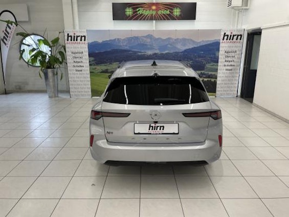 Vehicle image 3 Vehicle image 3