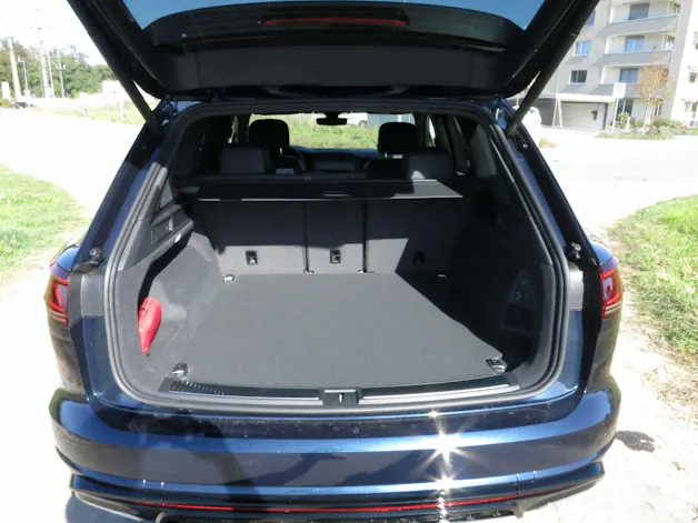 VW Touareg 3.0 V6 TDI R-Line