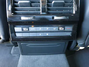VW Touareg 3.0 V6 TDI R-Line