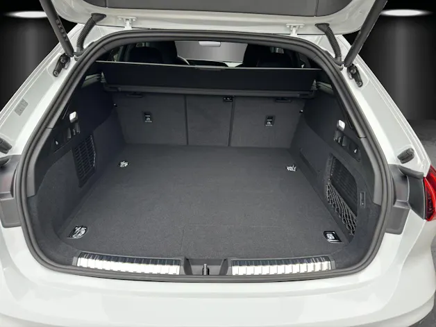 Audi A5 Avant e-hybrid quattro Attraction 220 kW S tronic