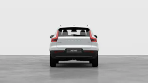 Volvo XC40 2.0 B3 MH Plus Dark