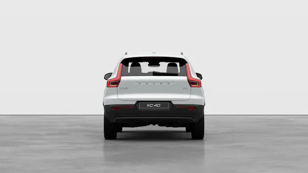 Volvo XC40 2.0 B3 MH Plus Dark