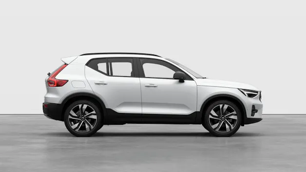 Volvo XC40 2.0 B3 MH Plus Dark