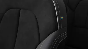 Volvo XC40 2.0 B3 MH Plus Dark