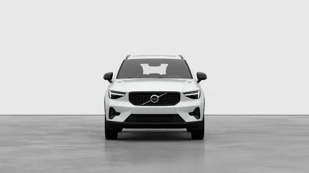 Volvo XC40 2.0 B3 MH Plus Dark