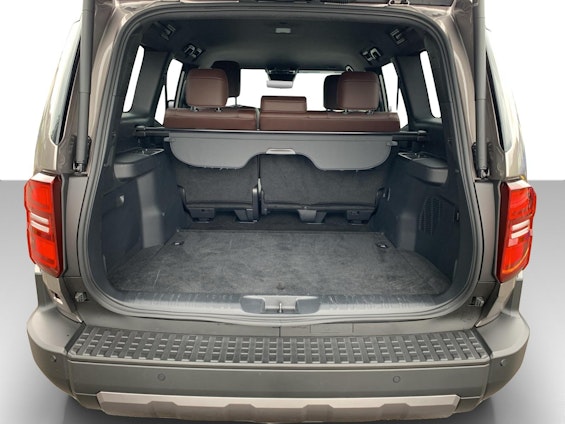 Vehicle image 10 Vehicle image 10