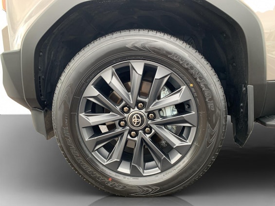 Vehicle image 11 Vehicle image 11