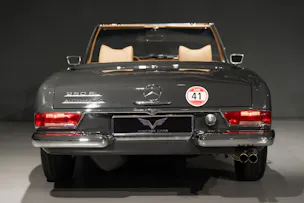 Mercedes-Benz 230 SL