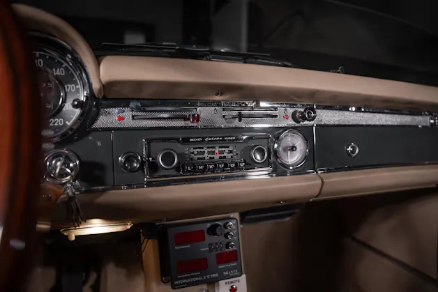 Mercedes-Benz 230 SL