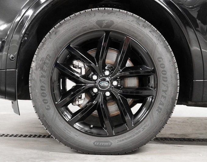 Vehicle image LAND ROVER DISCOVERY SPORT