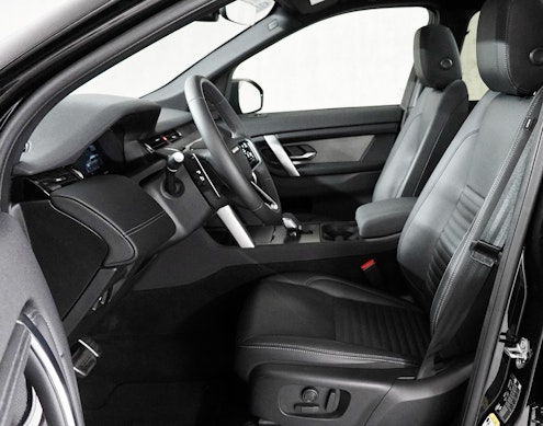 LAND ROVER Discovery Sport 1.5 T 270e Dynamic SE 2