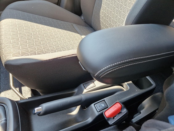 Vehicle image 19 Vehicle image 19