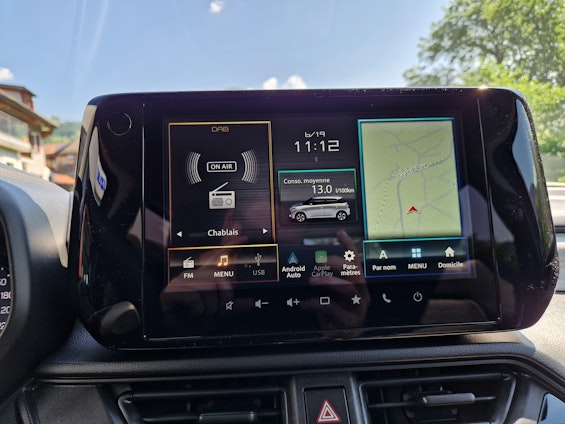 Vehicle image 17 Vehicle image 17