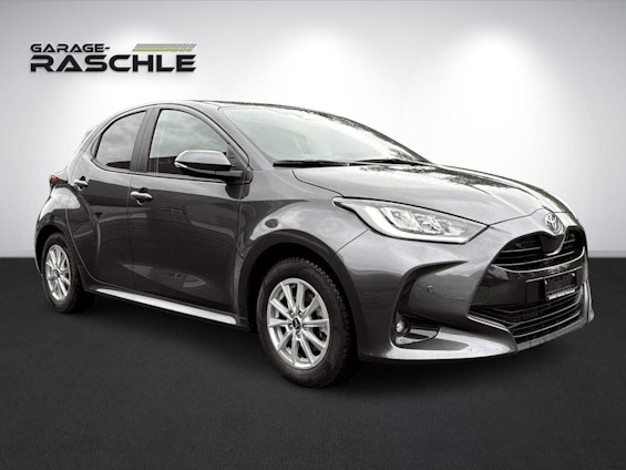 First vehicle image