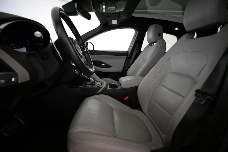 image du véhicule JAGUAR E-PACE