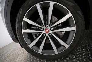 image du véhicule JAGUAR E-Pace 1.5 T 300e R-Dynamic SE AWD