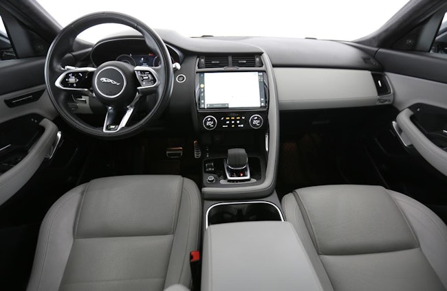 Vehicle image 4 Vehicle image 4