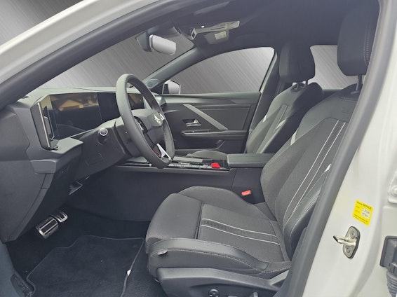 Vehicle image 8 Vehicle image 8