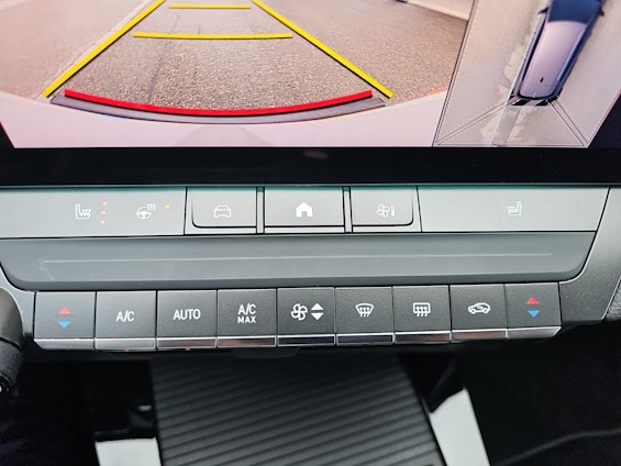 Vehicle image 22 Vehicle image 22