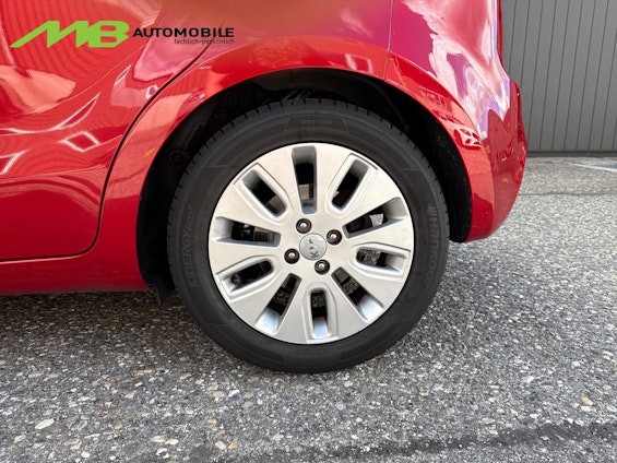 Vehicle image 13 Vehicle image 13